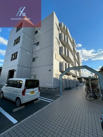 ウエストリバー山本　の物件外観写真