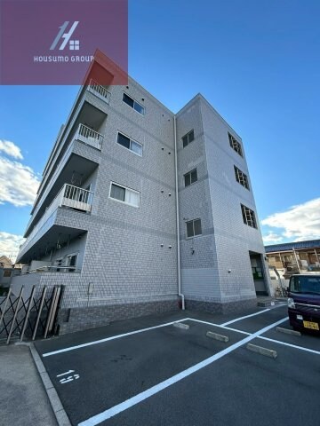 ウエストリバー山本　の物件外観写真