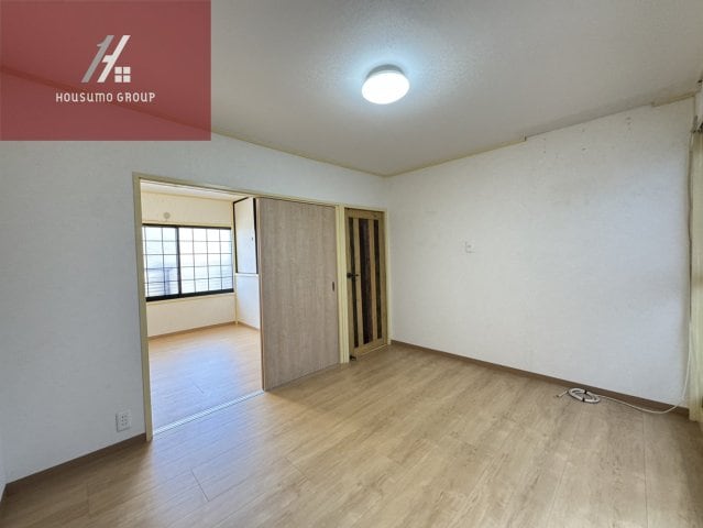 八尾木1丁目貸家の物件内観写真