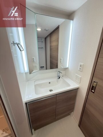 アイビー俊徳道の物件内観写真