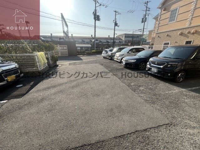 シャトレ高安の物件外観写真