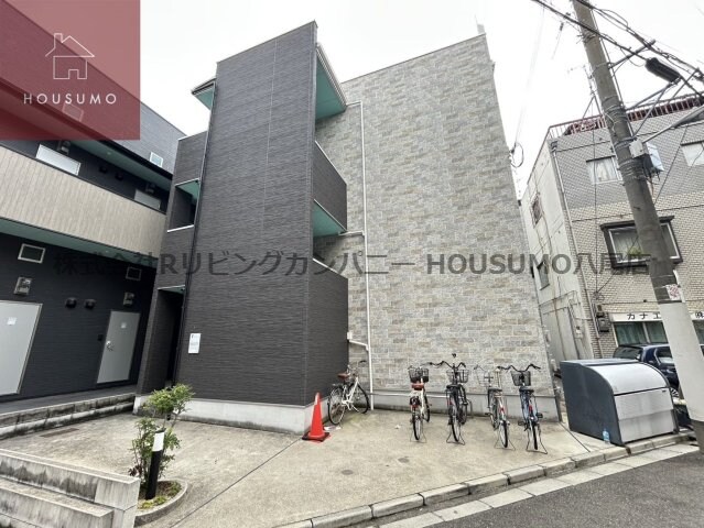 レジュール・ウールの物件外観写真