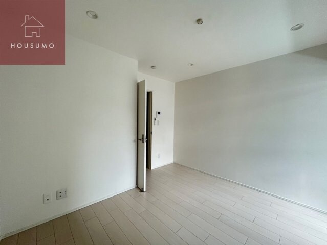 レジュール・ウールの物件内観写真