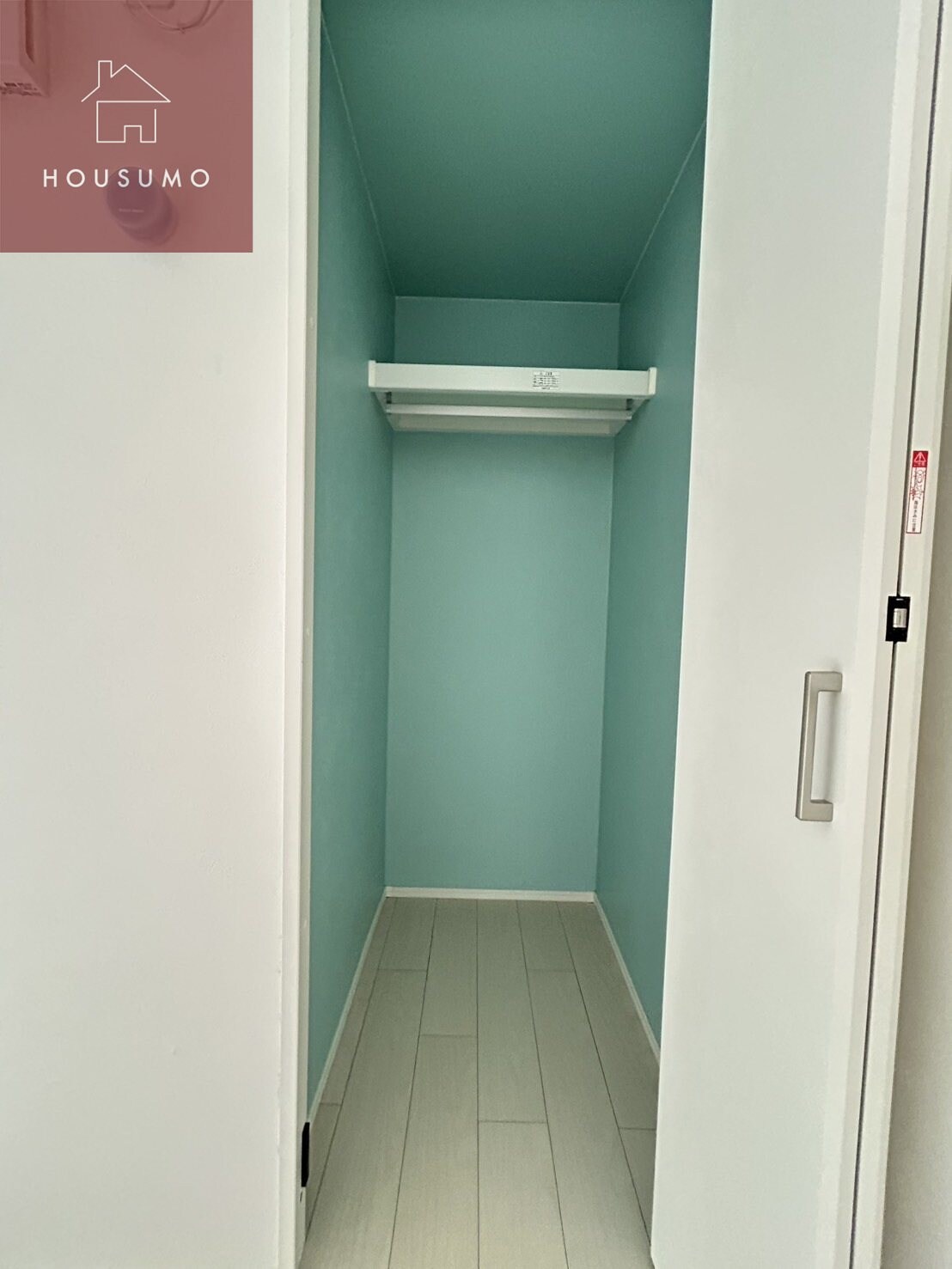 レジュール・ウールの物件内観写真