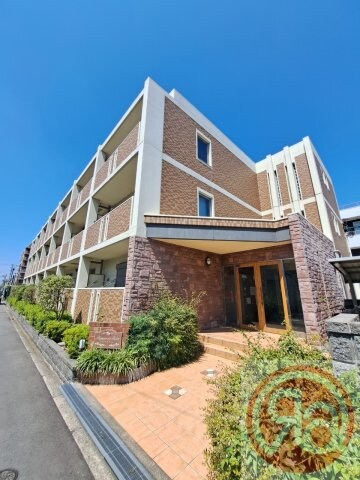 メゾンドリーノの物件外観写真