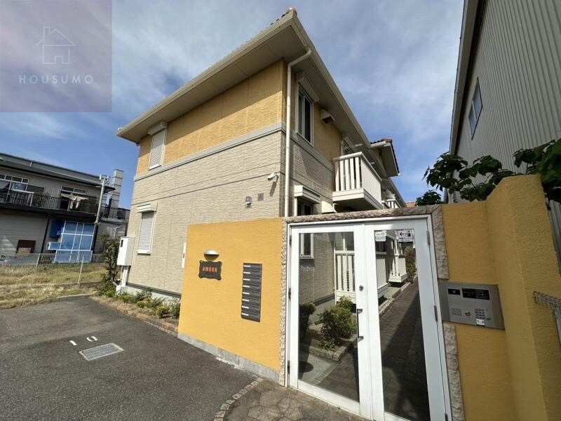 アムールB棟の物件外観写真