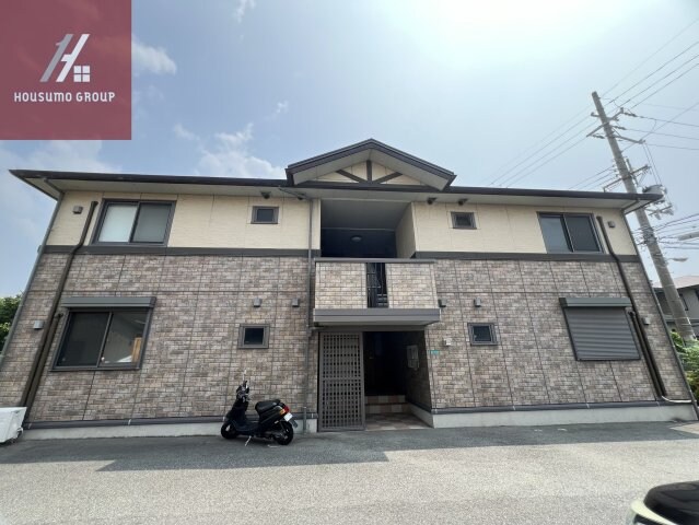 グランシャリオの物件外観写真