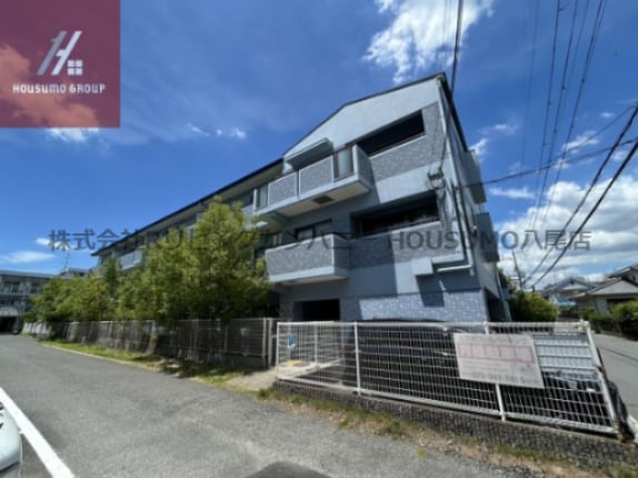 ニューエスポワールの物件外観写真