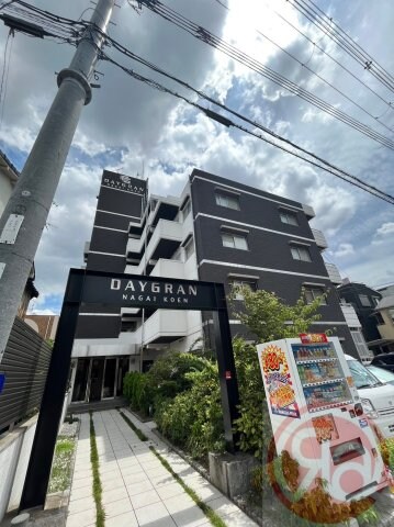 デイグラン長居公園の物件外観写真