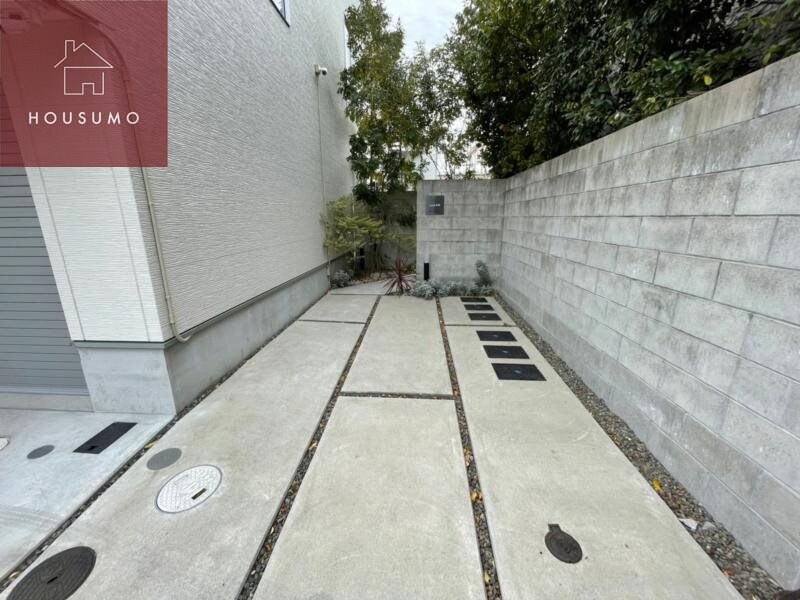 瓢箪山駅 徒歩2分 1階の物件外観写真