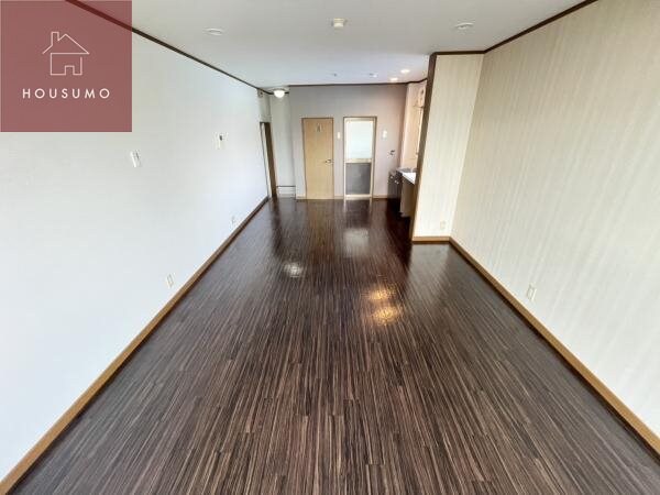 グランキューブ青山町の物件内観写真