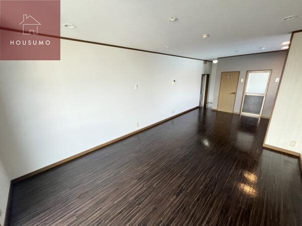 グランキューブ青山町の物件内観写真