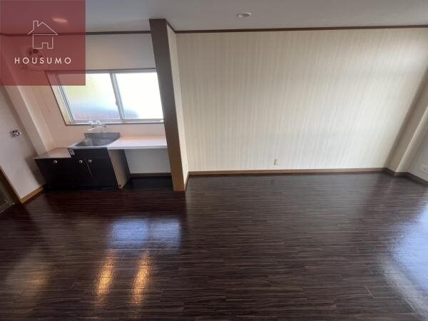 グランキューブ青山町の物件内観写真