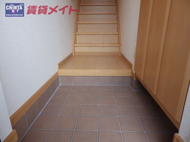 松阪駅 徒歩100分 2階の物件内観写真