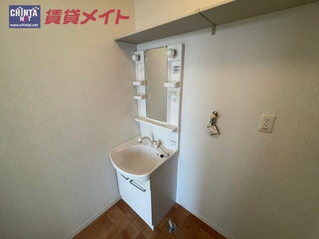 ツヴァイテの物件内観写真