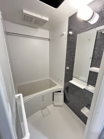 セレニテ江坂ミラクの物件内観写真