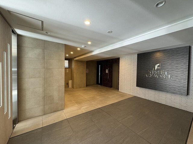 アドバンス江坂東コンフィの物件外観写真