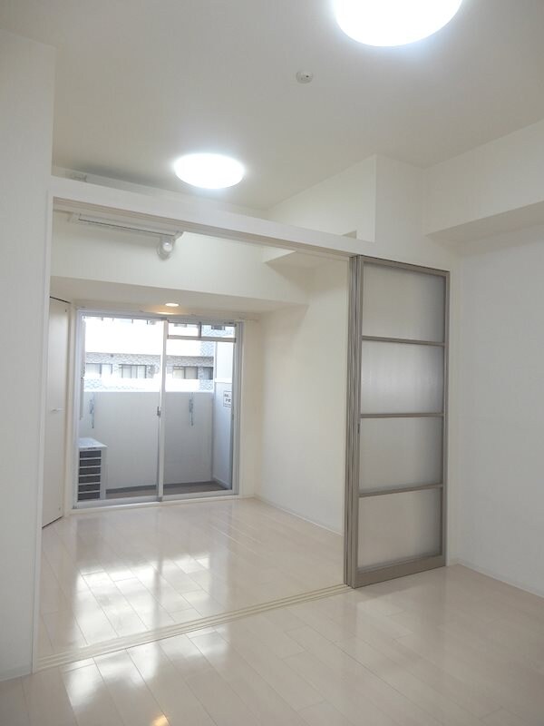 南森町駅 徒歩5分 8階の物件内観写真