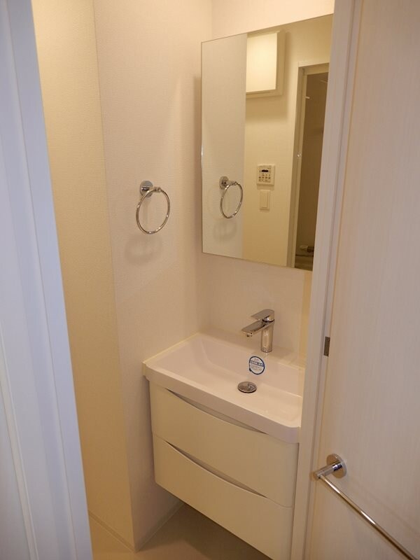 南森町駅 徒歩5分 8階の物件内観写真