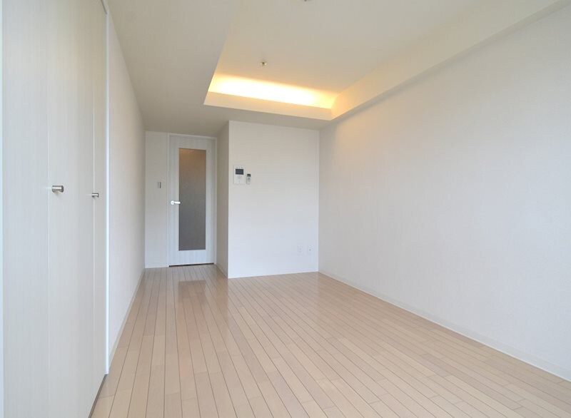 オリエンタル江坂の物件内観写真