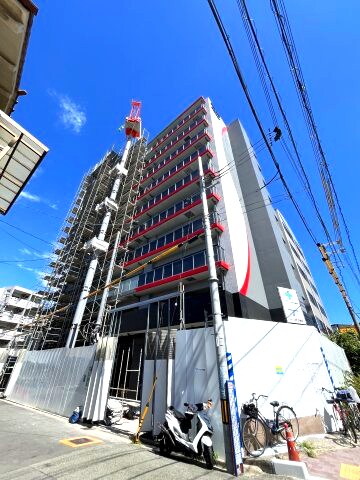 セレニテ江坂エクラの物件外観写真