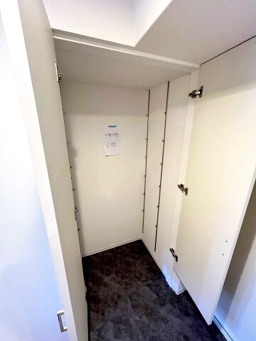 セレニテ江坂エクラの物件内観写真