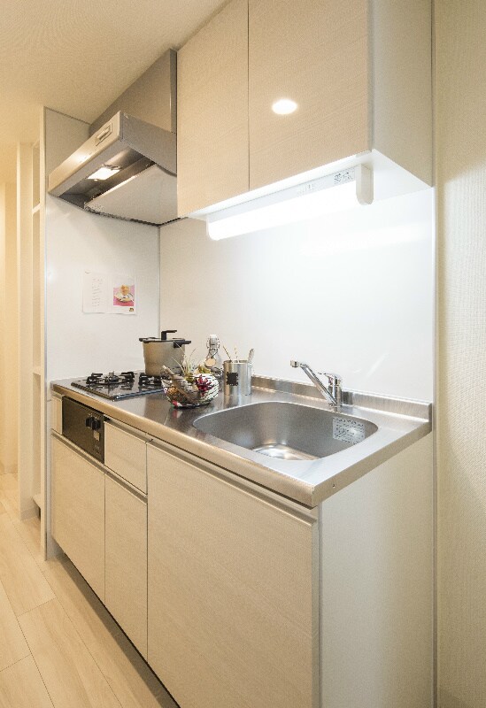 心斎橋駅 徒歩4分 8階の物件内観写真