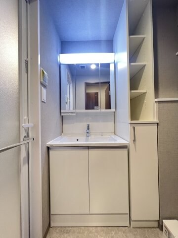 スプランディッド江坂Ⅲの物件内観写真