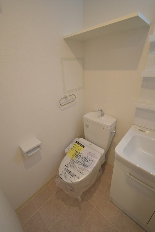 ファーストフィオーレ江坂公園の物件内観写真