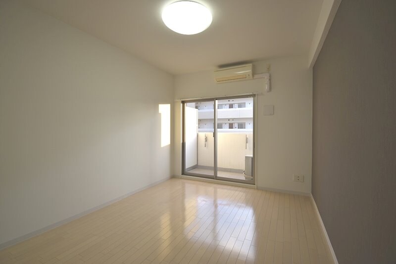 レジュールアッシュ江坂の物件内観写真