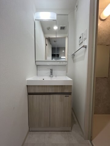 THE RESIDENCE Hの物件内観写真