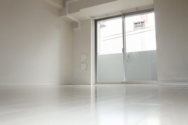 エストーネ江坂の物件内観写真