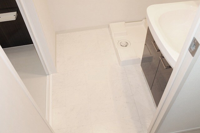 エストーネ江坂の物件内観写真