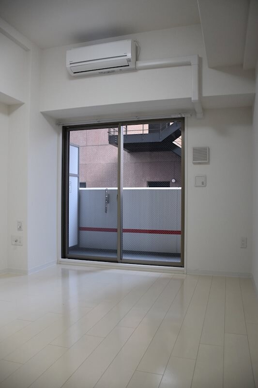 セレニテ本町グランデの物件内観写真