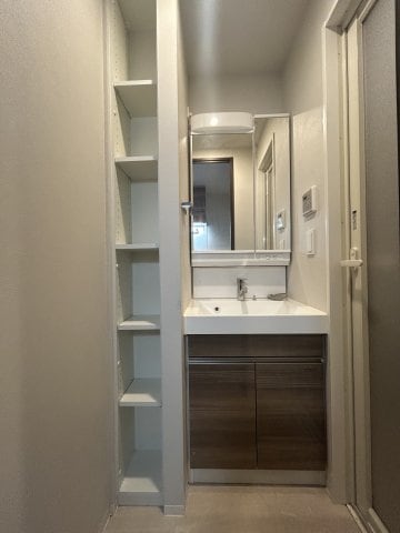 コンフォリア・リヴ新大阪Qの物件内観写真