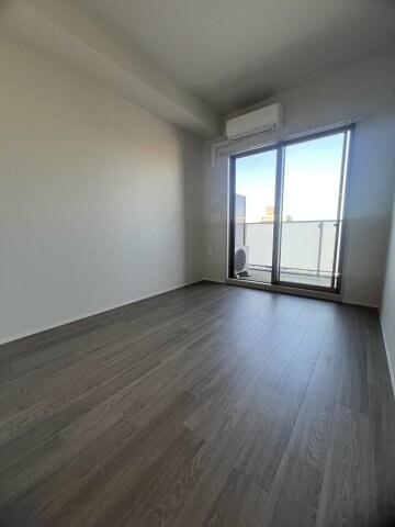 コンフォリア・リヴ新大阪Qの物件内観写真