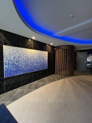 プレサンス江坂ベルフィーヌの物件外観写真