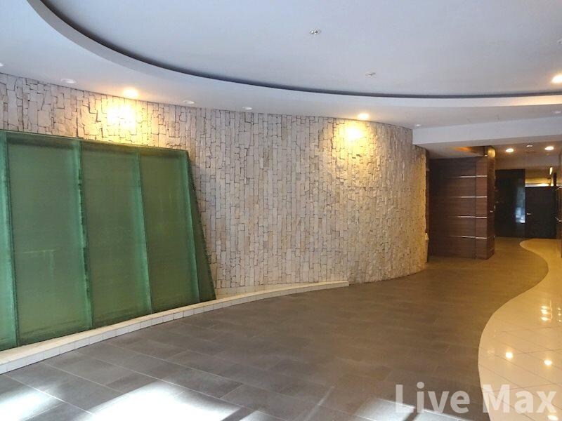 SERENiTE本町エコートの物件外観写真