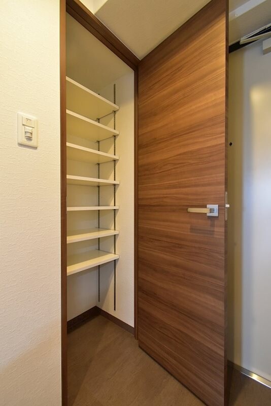 ワールドアイ江坂アルバの物件内観写真