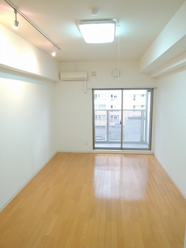 レジディア京町堀の物件内観写真