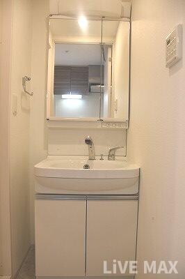 レジュールアッシュウエストレジスの物件内観写真