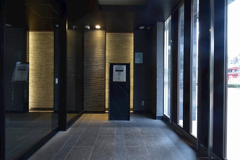 なんば駅 徒歩2分 2階の物件外観写真