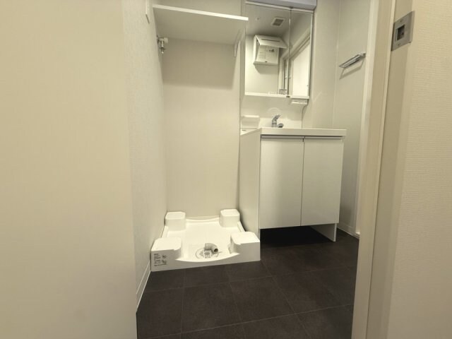 スプランディッド江坂DUEの物件内観写真