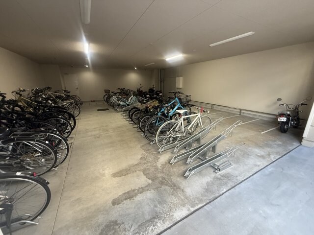 スプランディッド江坂DUEの物件内観写真