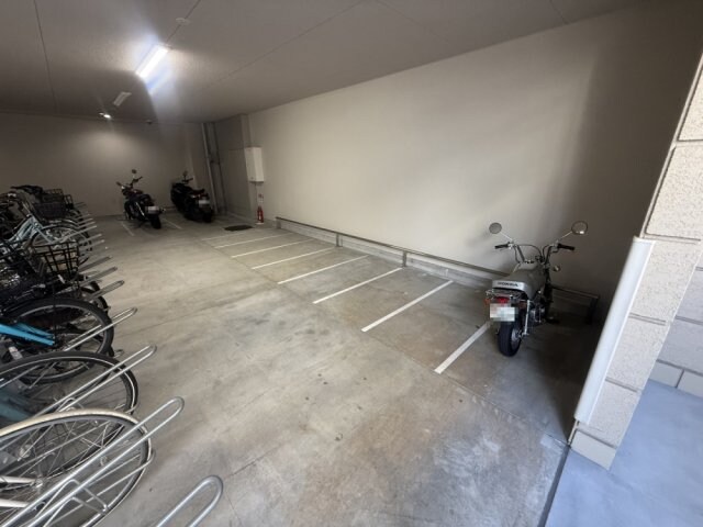 スプランディッド江坂DUEの物件内観写真