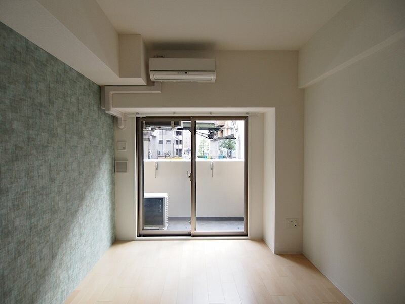 SERENiTE本町refletの物件内観写真