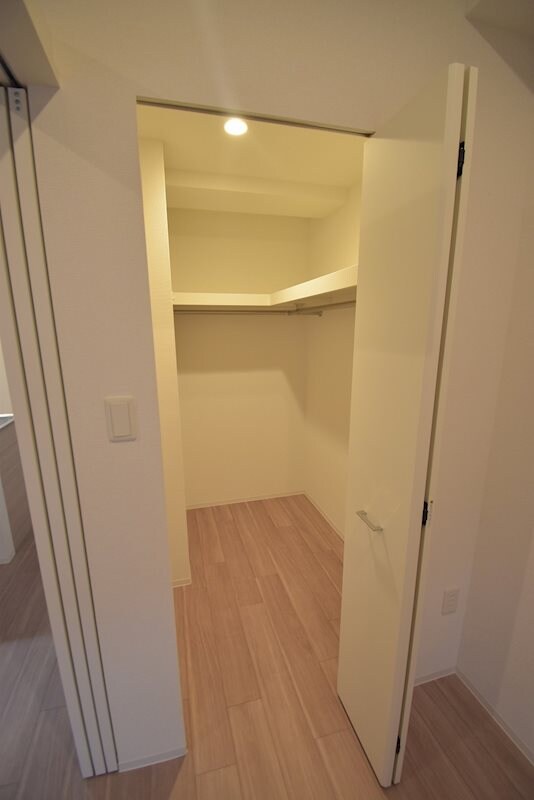 江坂駅 徒歩10分 8階の物件内観写真