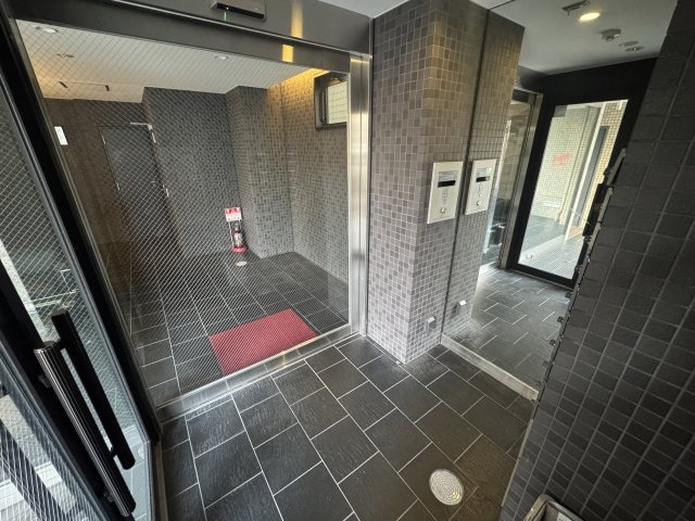 プリエール新大阪サウスの物件外観写真