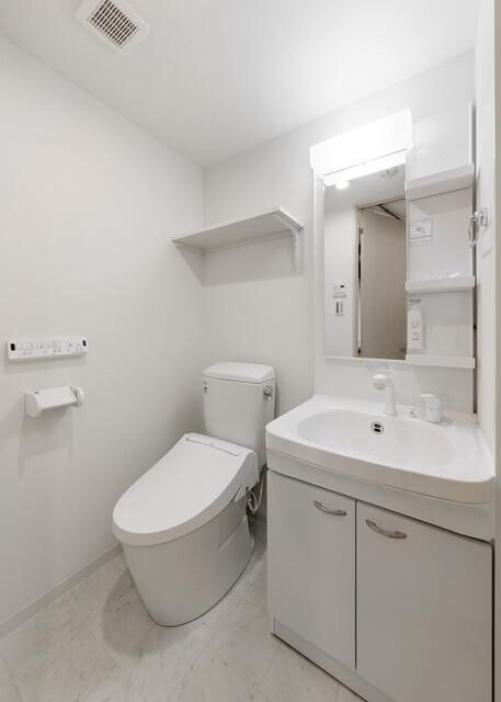 レオーネ志村坂上の物件内観写真