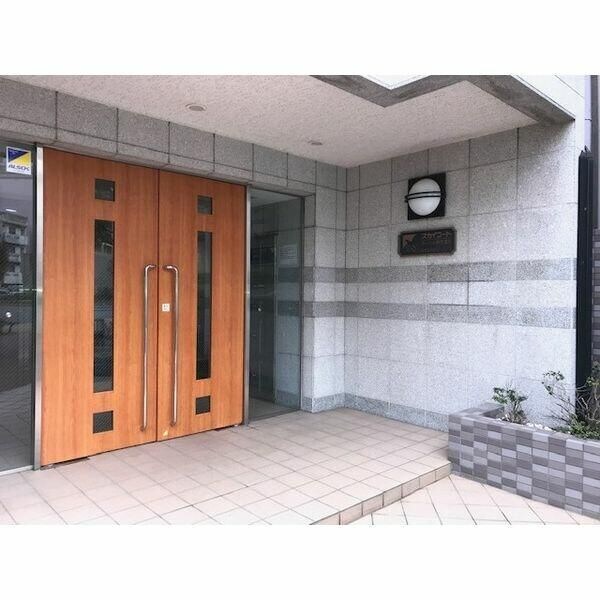 スカイコートヌーベル新宿落合の物件外観写真